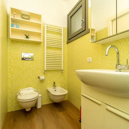 Comfort And Space In The Center With Wifi And Ac Apartamento